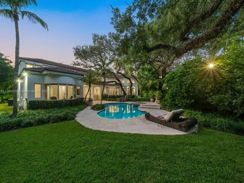 10151 SW 57th Court Pinecrest FL 33156