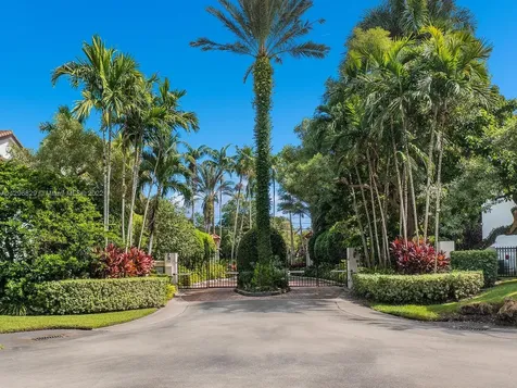 10151 SW 57th Court Pinecrest FL 33156