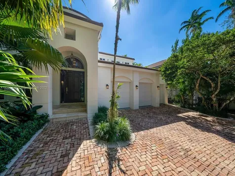 10151 SW 57th Court Pinecrest FL 33156