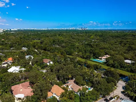 10151 SW 57th Court Pinecrest FL 33156