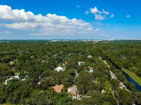 10151 SW 57th Court Pinecrest FL 33156