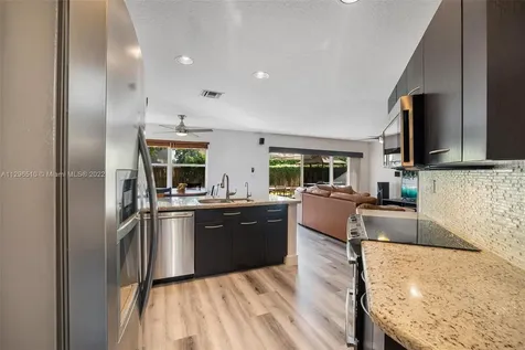 16710 Sapphire Court Weston FL 33331