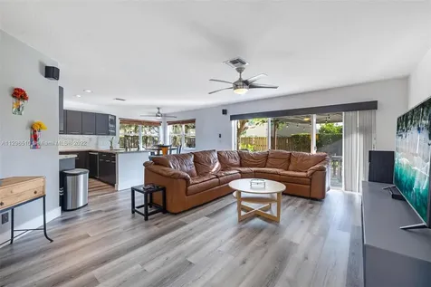 16710 Sapphire Court Weston FL 33331