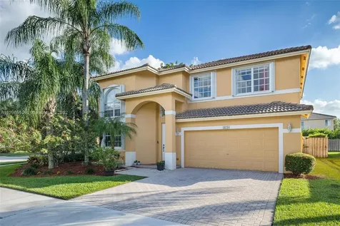 16710 Sapphire Court Weston FL 33331