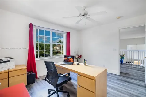16710 Sapphire Court Weston FL 33331