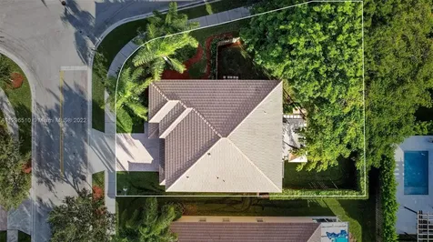 16710 Sapphire Court Weston FL 33331