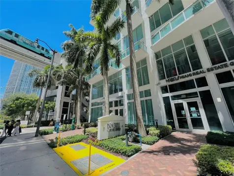 41 SE 5th Street Miami FL 33131