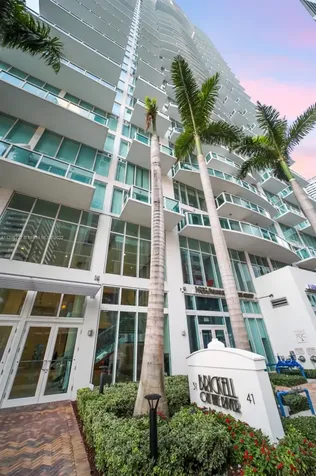 41 SE 5th Street Miami FL 33131
