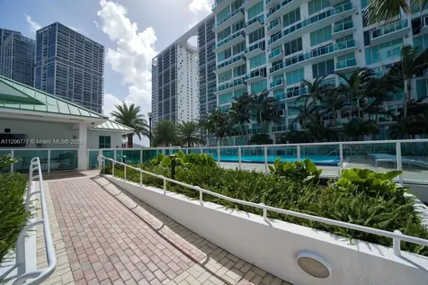 41 SE 5th Street Miami FL 33131