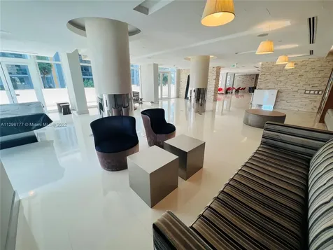 41 SE 5th Street Miami FL 33131