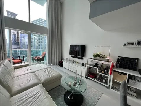 41 SE 5th Street Miami FL 33131