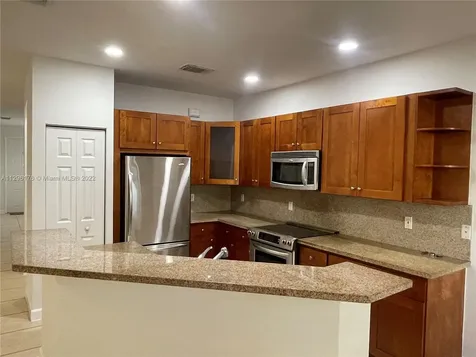 10721 NW 74th Terrace Doral FL 33178