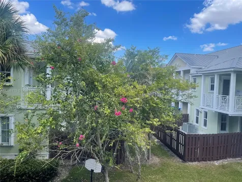 10721 NW 74th Terrace Doral FL 33178