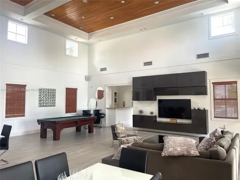 10721 NW 74th Terrace Doral FL 33178