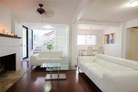 12534 Griffing Boulevard North Miami FL 33161