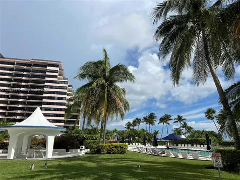 5161 Collins Avenue Miami Beach FL 33140