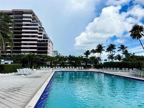 5161 Collins Avenue Miami Beach FL 33140