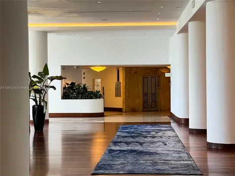5161 Collins Avenue Miami Beach FL 33140