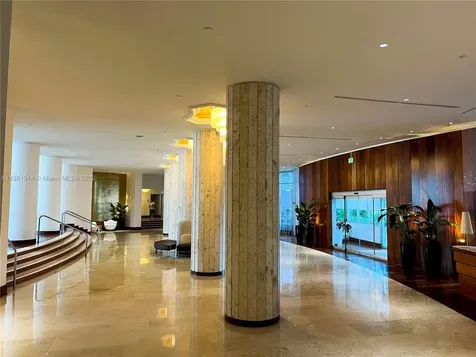 5161 Collins Avenue Miami Beach FL 33140