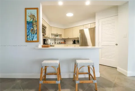 5161 Collins Avenue Miami Beach FL 33140