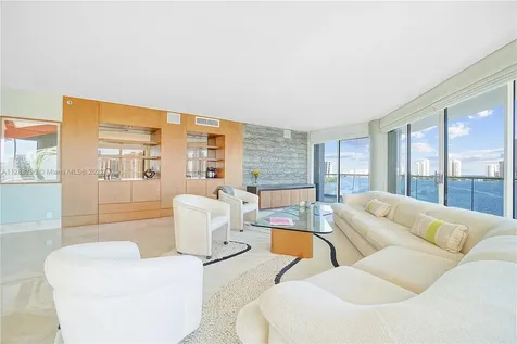 2800 Island Boulevard Aventura FL 33160