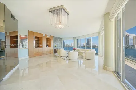 2800 Island Boulevard Aventura FL 33160