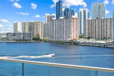2800 Island Boulevard Aventura FL 33160