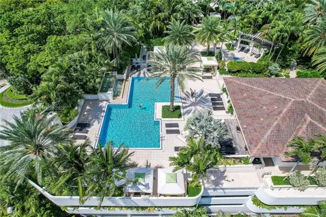 2800 Island Boulevard Aventura FL 33160