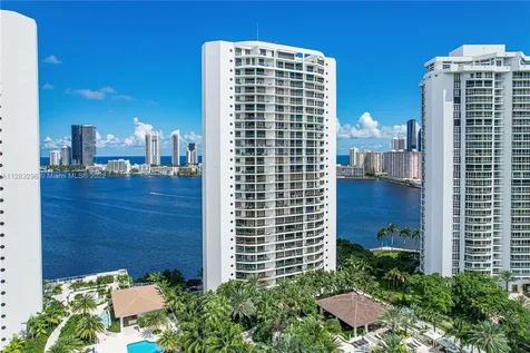 2800 Island Boulevard Aventura FL 33160