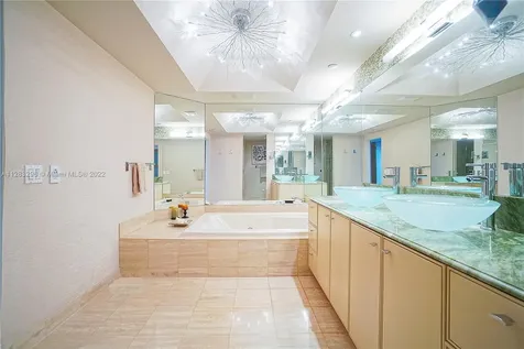 2800 Island Boulevard Aventura FL 33160