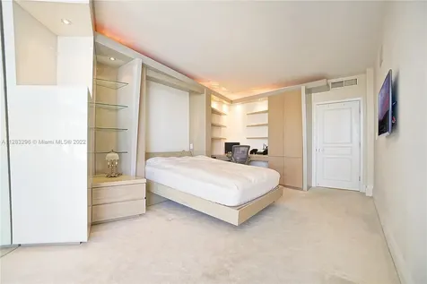 2800 Island Boulevard Aventura FL 33160