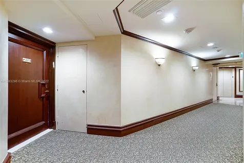 2800 Island Boulevard Aventura FL 33160