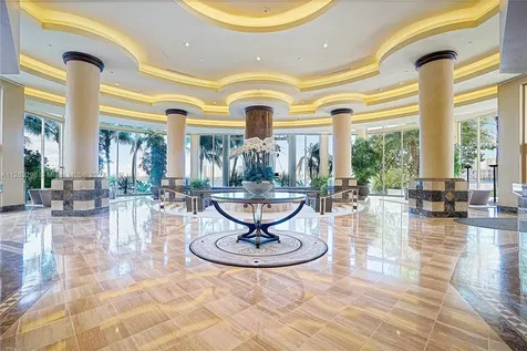 2800 Island Boulevard Aventura FL 33160