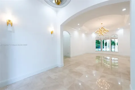 7010 SW 71st Court Miami FL 33143