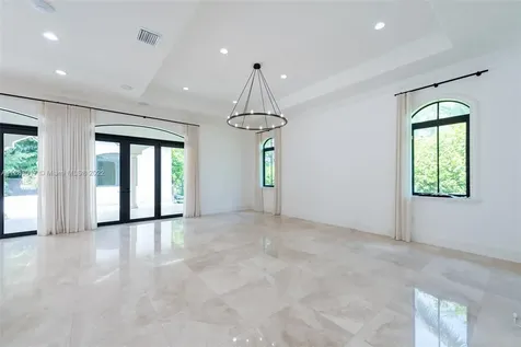 7010 SW 71st Court Miami FL 33143
