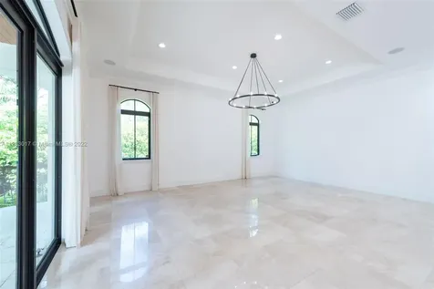 7010 SW 71st Court Miami FL 33143