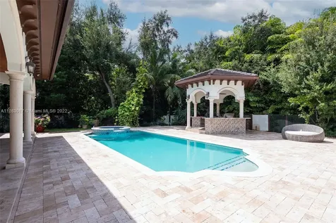 7010 SW 71st Court Miami FL 33143