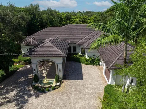 7010 SW 71st Court Miami FL 33143