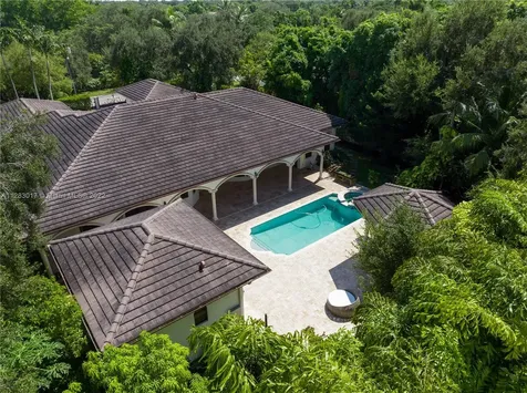 7010 SW 71st Court Miami FL 33143
