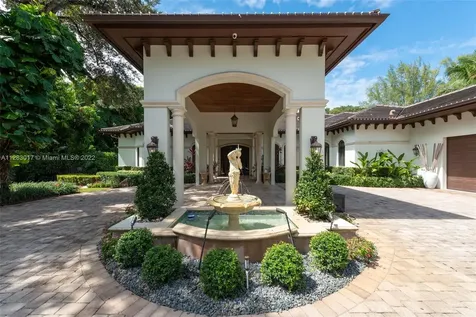 7010 SW 71st Court Miami FL 33143