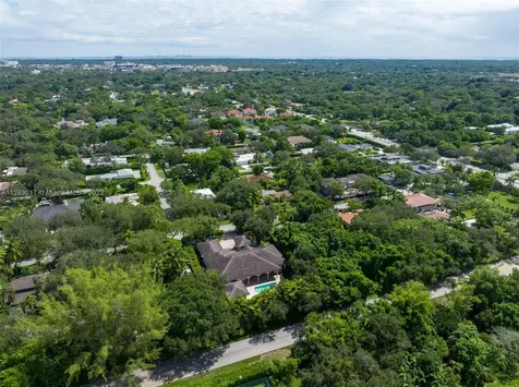 7010 SW 71st Court Miami FL 33143