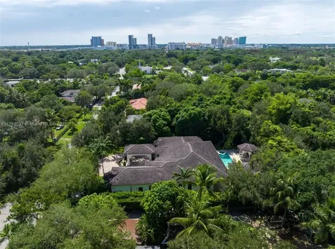 7010 SW 71st Court Miami FL 33143