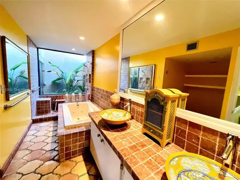6642 Patio Lane Boca Raton FL 33433