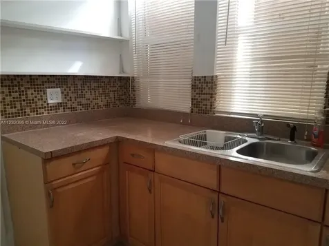 1737 Dewey Street Hollywood FL 33020