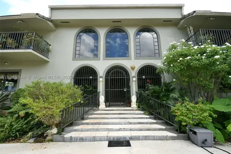 3028 NW 13th Street Miami FL 33125