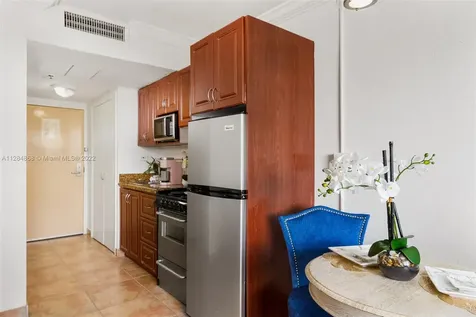 19201 Collins Avenue Sunny Isles Beach FL 33160
