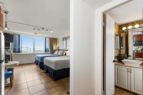 19201 Collins Avenue Sunny Isles Beach FL 33160