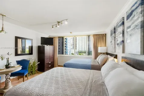 19201 Collins Avenue Sunny Isles Beach FL 33160