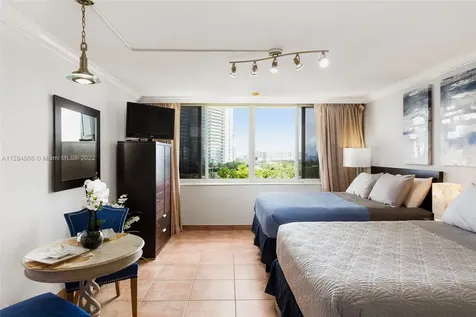 19201 Collins Avenue Sunny Isles Beach FL 33160