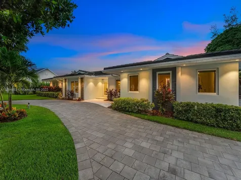 13500 SW 70th Avenue Pinecrest FL 33156